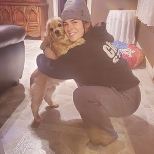 Meet your Posher, Caitlin